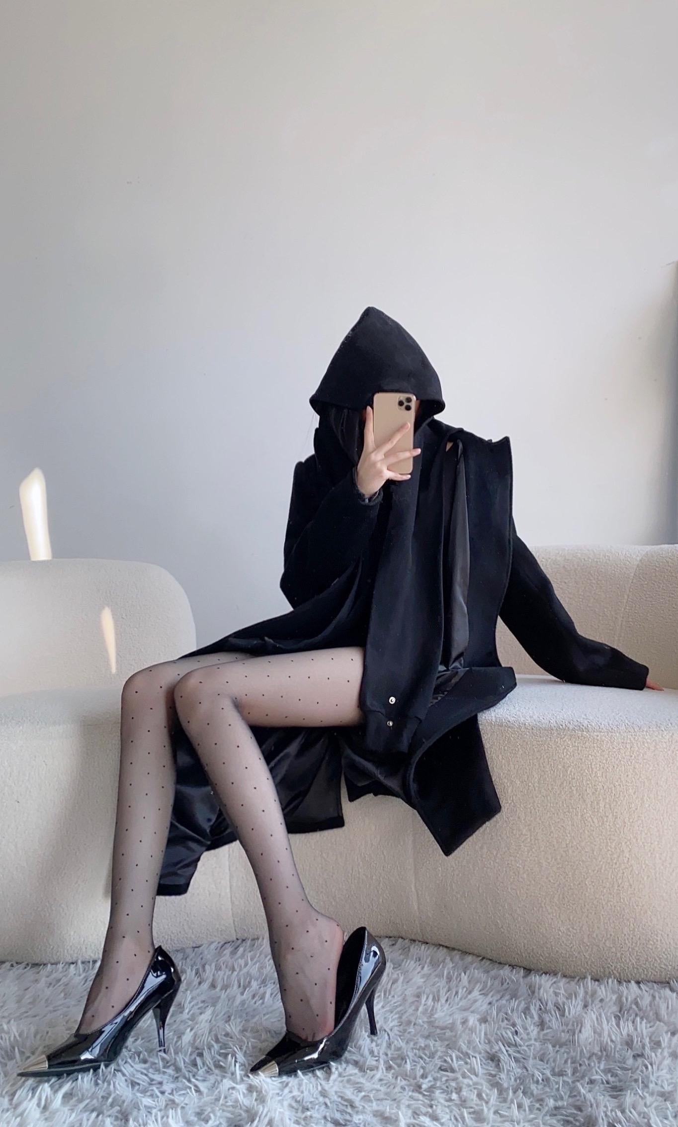 Black anti-snag pantyhose, ultra-thin, sheer, sexy, and slimming stockings